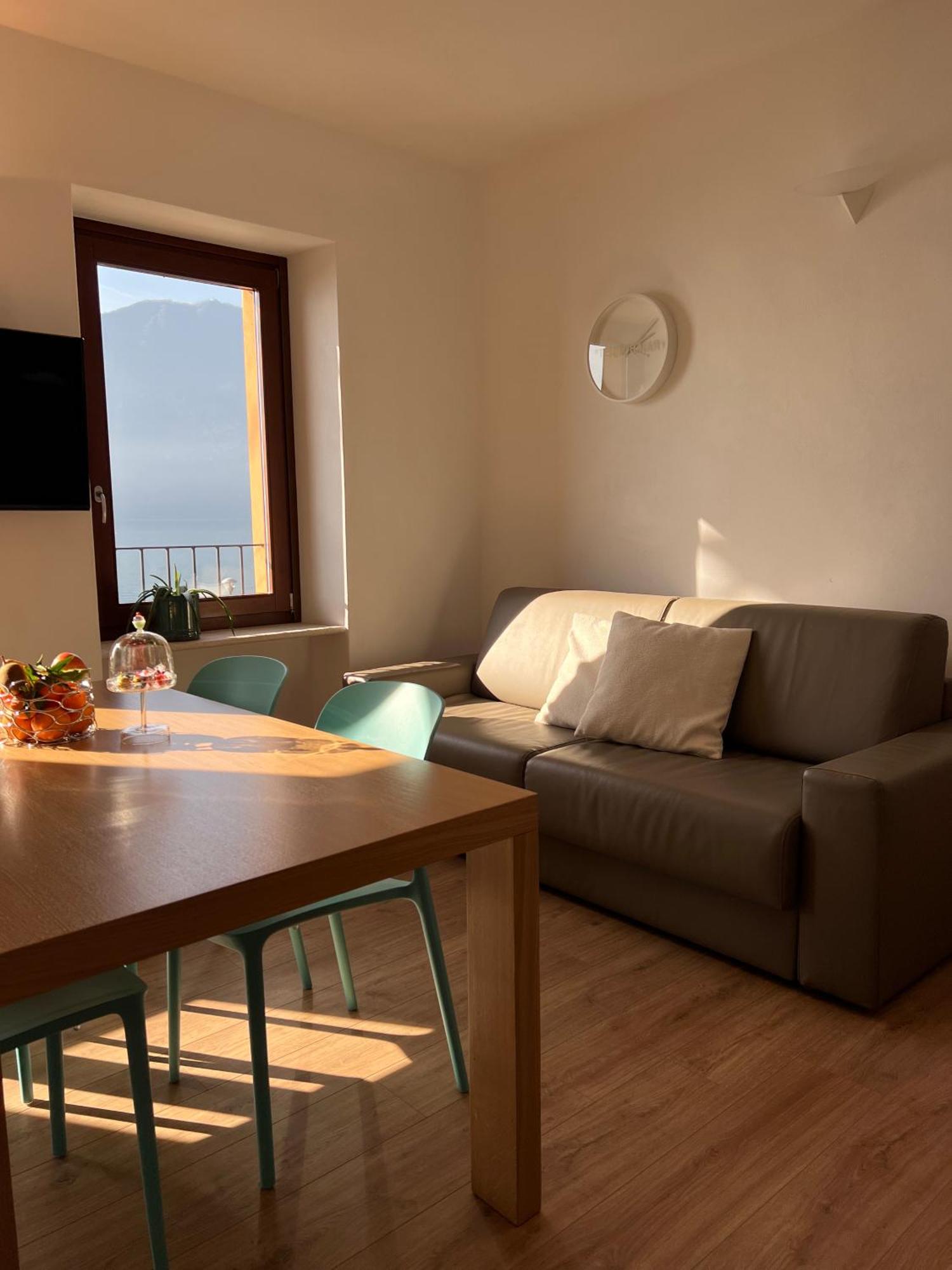Al Porticciolo - Casa Vacanze Marone Buitenkant foto